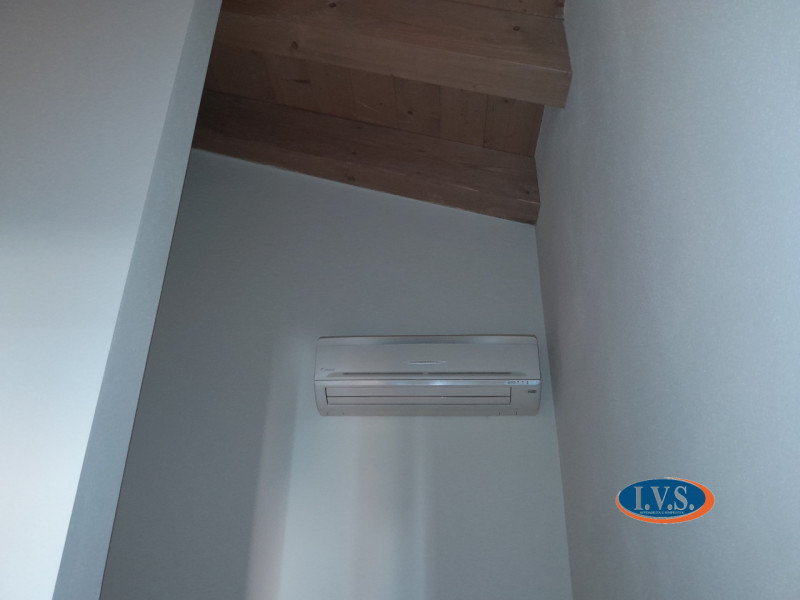 MONTEGALDA (VI): In una posizione riservata e tranquilla proponiamo porzione di trifamiliare di t...