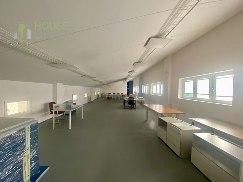 THIENE: in zona industriale e di facile accesso, IMMOBILE SINGOLO di 600 mq totali, disposto su d...