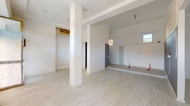 VIALE MARGHERITA – VICENZA

Lungo Viale Margherita, in posizione strategica e ad alta visibilità,...