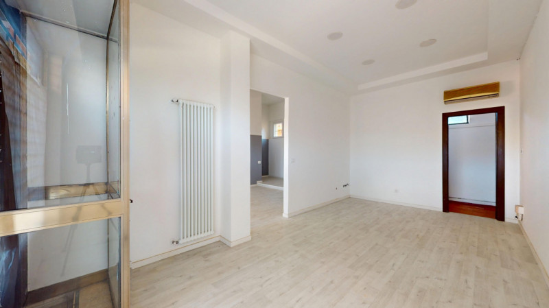 VIALE MARGHERITA – VICENZA

Lungo Viale Margherita, in posizione strategica e ad alta visibilità,...