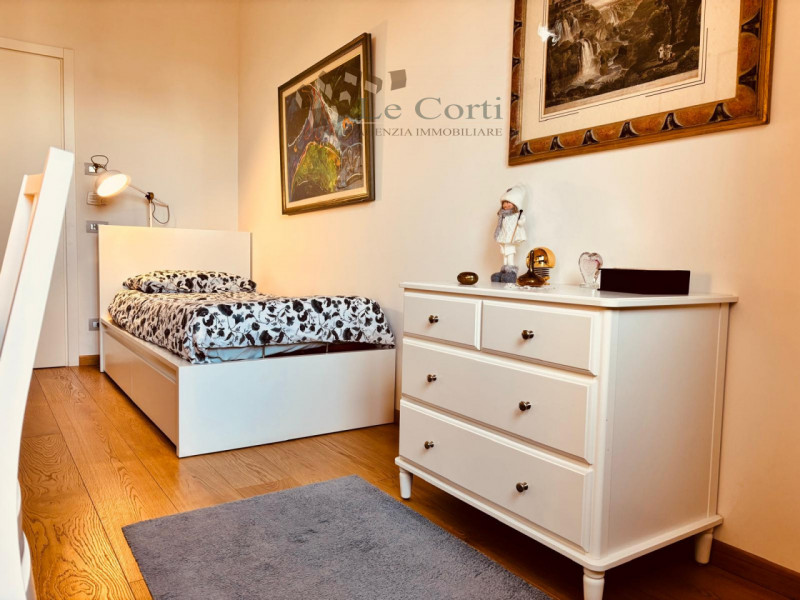 Nel centro storico di Montagnana, proponiamo in vendita un appartamento quadrilocale al secondo p...