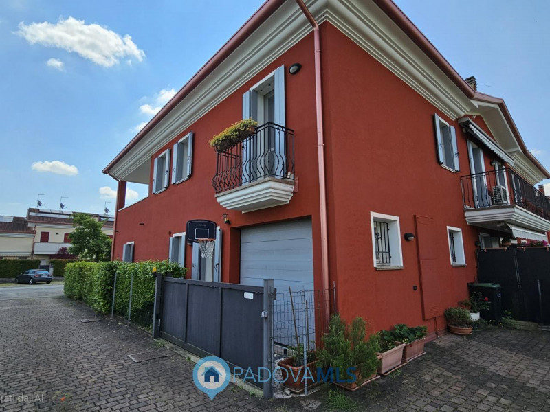 Immobile in esclusiva al Gruppo Padova MLS

Stai cercando una porzione indipendente in un contest...