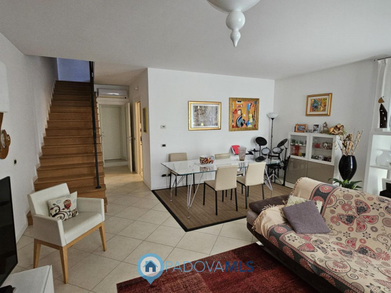 Immobile in esclusiva al Gruppo Padova MLS

Stai cercando una porzione indipendente in un contest...