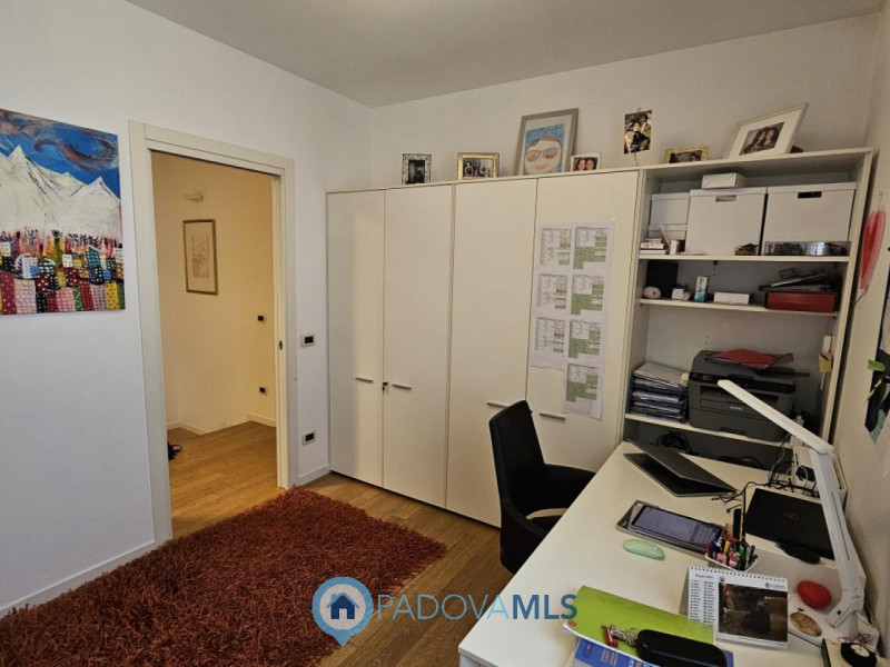 Immobile in esclusiva al Gruppo Padova MLS

Stai cercando una porzione indipendente in un contest...