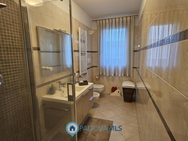 Immobile in esclusiva al Gruppo Padova MLS

Stai cercando una porzione indipendente in un contest...