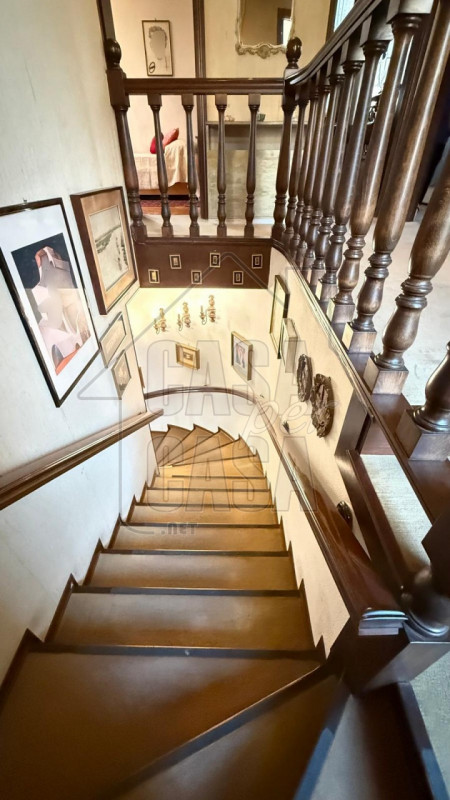 Casa singola da aggiornare situata a Padova, un'opportunità imperdibile per chi cerca spazio e co...