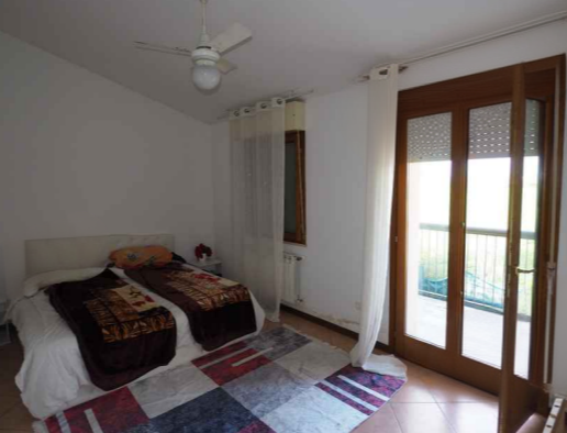 Rif. A.A.252-24

Vendita all'asta - casa a schiera centrale su 2 piani in data 09 gennaio 2026

D...