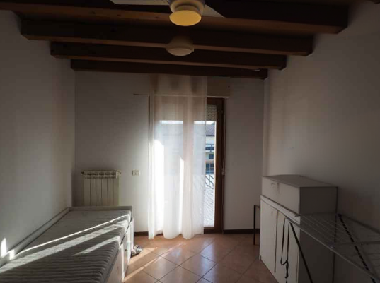 Rif. A.A.252-24

Vendita all'asta - casa a schiera centrale su 2 piani in data 09 gennaio 2026

D...