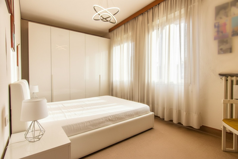 In una zona tranquilla di Ca’ Paiella, proponiamo in vendita questa casa singola su due livelli, ...