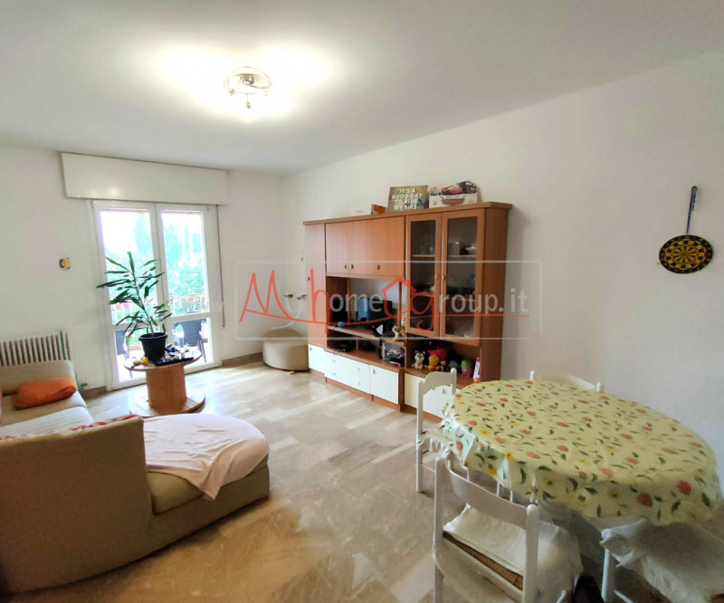 SELVAZZANO - (Rif. A414-S) - in zona strategica, tra Selvazzano e San Domenico, a due passi dai s...