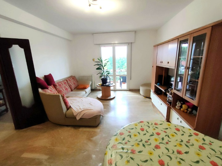 SELVAZZANO - (Rif. A414-S) - in zona strategica, tra Selvazzano e San Domenico, a due passi dai s...