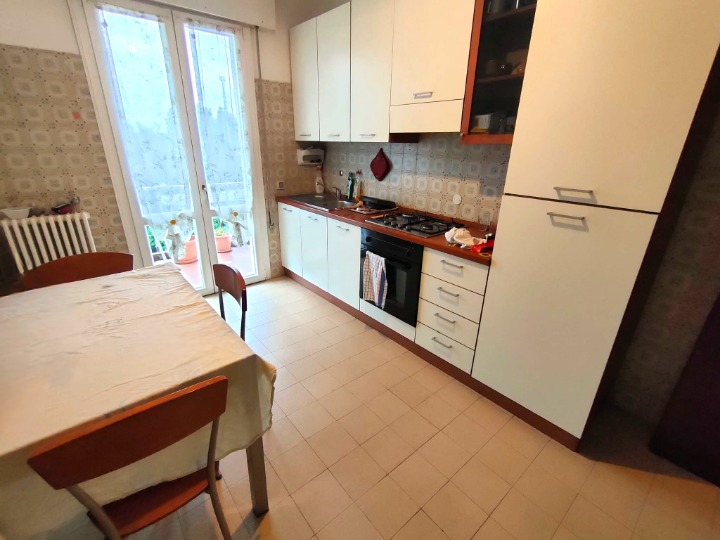 SELVAZZANO - (Rif. A414-S) - in zona strategica, tra Selvazzano e San Domenico, a due passi dai s...