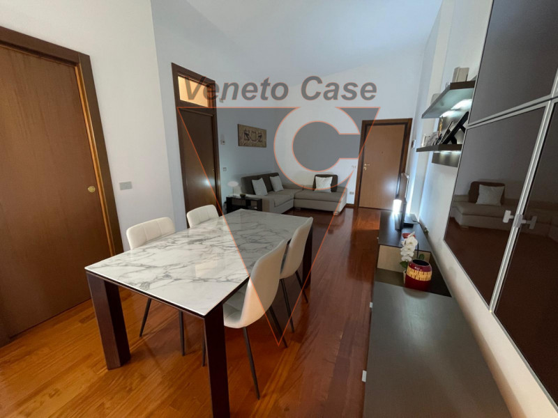 Nel quartiere più ricercato di Tombelle, proponiamo appartamento al secondo e ultimo piano, compo...