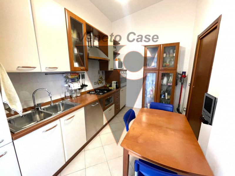 Nel quartiere più ricercato di Tombelle, proponiamo appartamento al secondo e ultimo piano, compo...