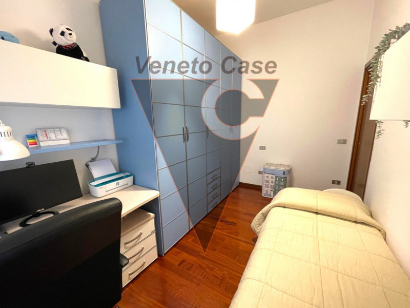 Nel quartiere più ricercato di Tombelle, proponiamo appartamento al secondo e ultimo piano, compo...