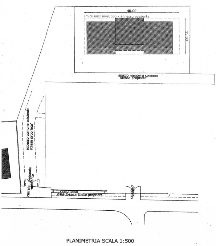 Proponiamo in vendita a Saletto di Vigodarzere un interessante capannone agricolo allo stato grez...