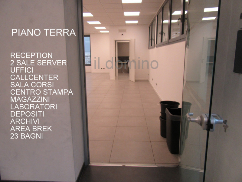 Capannone di recente costruzione anno 2017 in zona industriale a Padova Est, Classe Energetica B,...