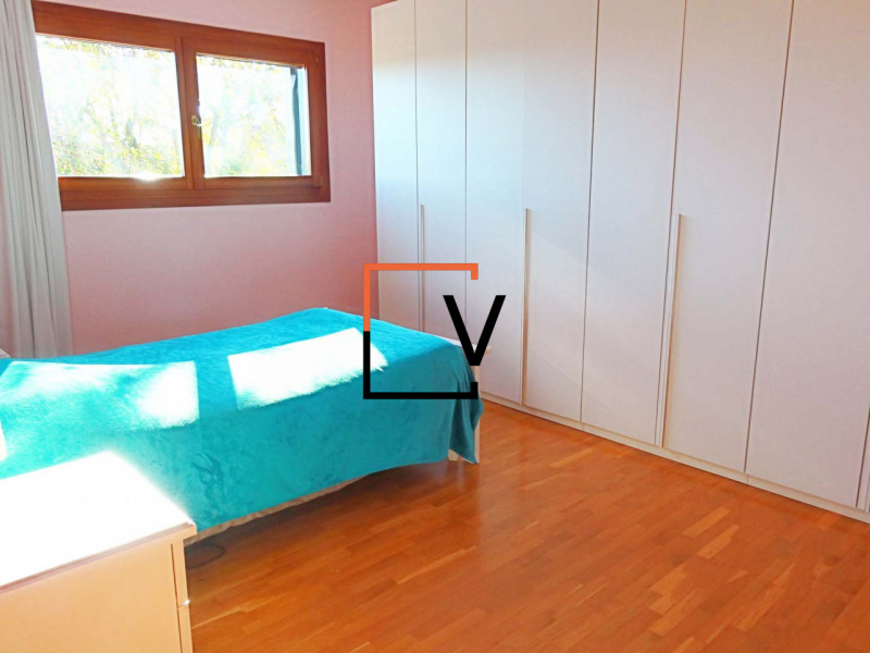 V393 - Proponiamo in vendita, esclusiva villa SINGOLA di ampie dimensioni in condizioni PARI AL N...