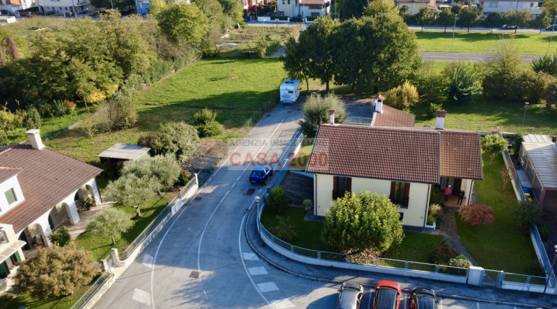 In una delle zone più tranquille e ricercate di Cittadella, precisamente in località Pozzetto, in...