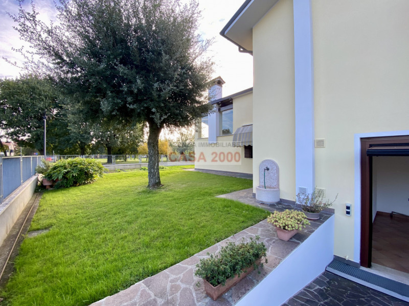 In una delle zone più tranquille e ricercate di Cittadella, precisamente in località Pozzetto, in...