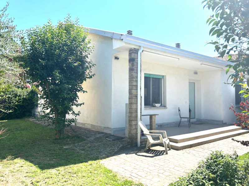 Rif: MT290 - 
Stanchi delle scale? Sogni una casa moderna, efficiente e con vari comfort? Ecco la...