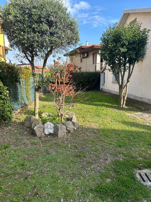 Rif: MT290 - 
Stanchi delle scale? Sogni una casa moderna, efficiente e con vari comfort? Ecco la...