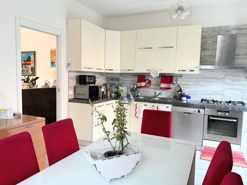 Rif: MT290 - 
Stanchi delle scale? Sogni una casa moderna, efficiente e con vari comfort? Ecco la...