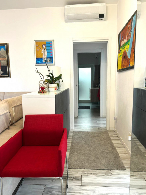 Rif: MT290 - 
Stanchi delle scale? Sogni una casa moderna, efficiente e con vari comfort? Ecco la...