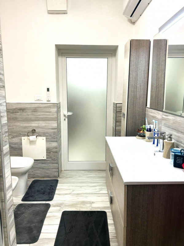 Rif: MT290 - 
Stanchi delle scale? Sogni una casa moderna, efficiente e con vari comfort? Ecco la...