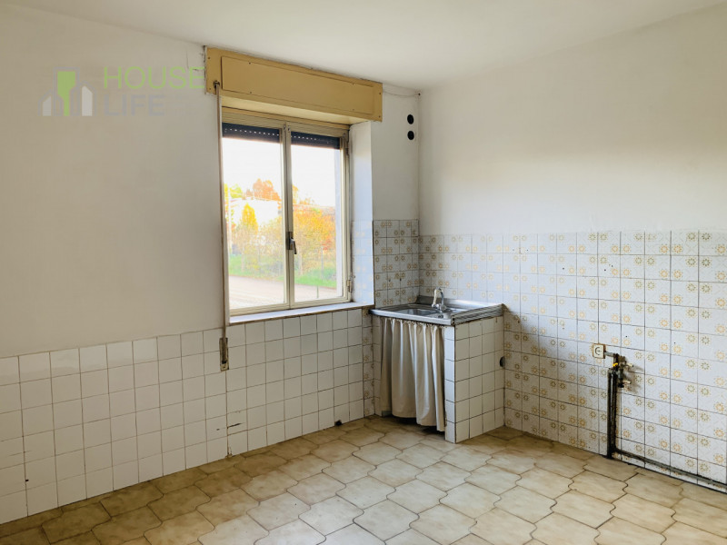 MARANO VICENTINO: in zona residenziale tranquilla, BICAMERE sito al piano terra in contesto di so...