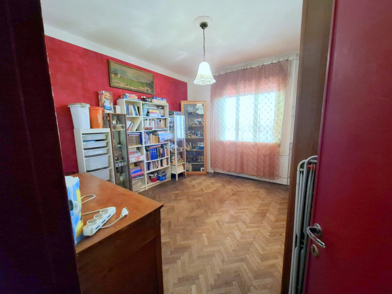 PORZIONE DI BIFAMILIARE – MADONNA PELLEGRINA – ULTIMO PIANO

In zona Madonna Pellegrina/Bassanell...