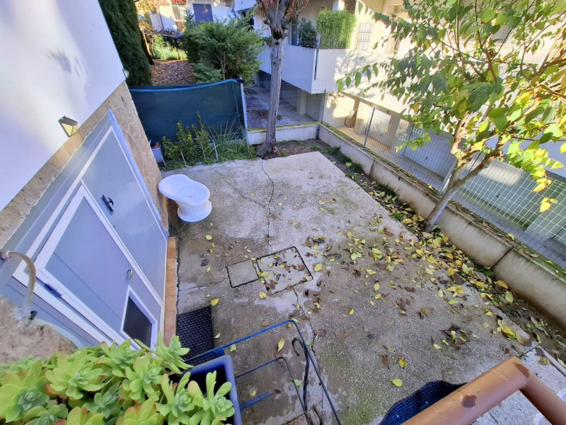 PORZIONE DI BIFAMILIARE – MADONNA PELLEGRINA – ULTIMO PIANO

In zona Madonna Pellegrina/Bassanell...