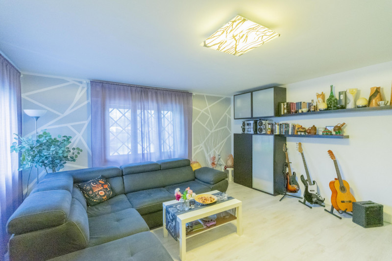 Nel tranquillo quartiere residenziale di Giarre, frazione di Abano Terme, in strada interna a bas...