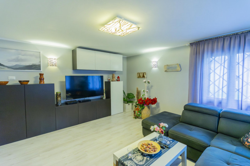 Nel tranquillo quartiere residenziale di Giarre, frazione di Abano Terme, in strada interna a bas...