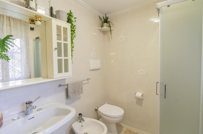 Nel tranquillo quartiere residenziale di Giarre, frazione di Abano Terme, in strada interna a bas...