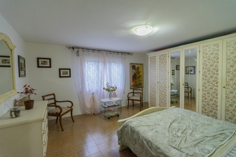 Nel tranquillo quartiere residenziale di Giarre, frazione di Abano Terme, in strada interna a bas...