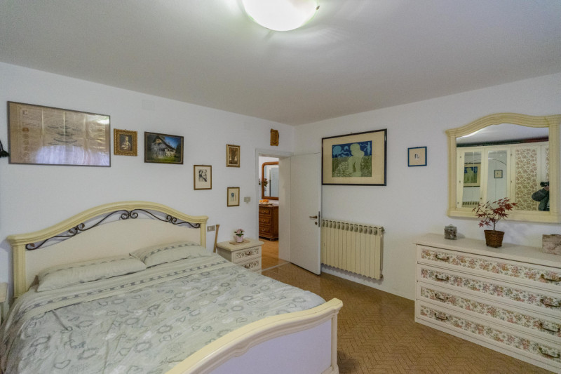 Nel tranquillo quartiere residenziale di Giarre, frazione di Abano Terme, in strada interna a bas...