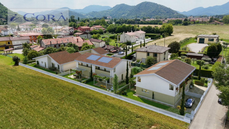 Teolo tra Feriole e San Biagio Bifamiliare classe A4 di prossima realizzazione. Circonda dal verd...