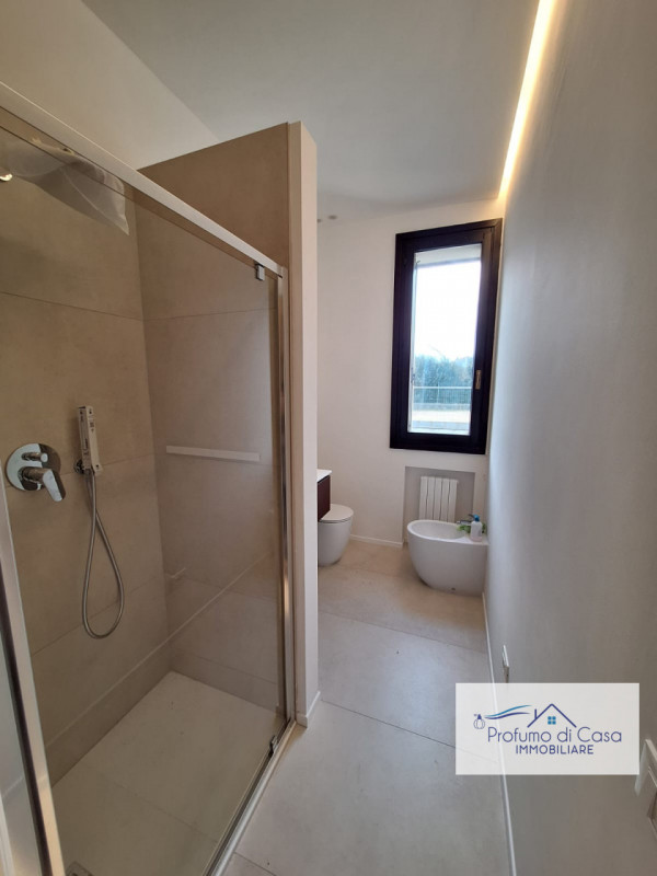 NOVENTA PADOVANA: In posizione strategica e comoda a tutti i principali servizi, proponiamo in af...