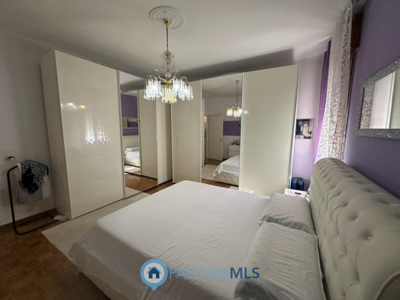 Immobile in esclusiva al Gruppo Padova MLS
Nel cuore del quartiere Pio X° a due minuti dal centro...