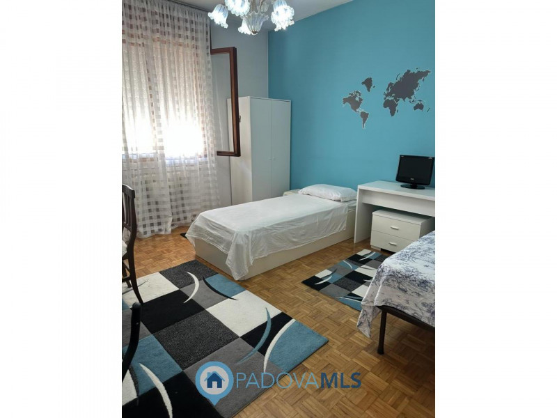 Immobile in esclusiva al Gruppo Padova MLS
Nel cuore del quartiere Pio X° a due minuti dal centro...