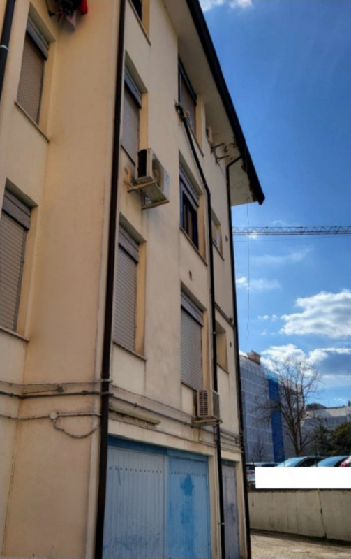 - ASTA IMMOBILIARE - piena proprietà di unità immobiliare facente parte del fabbricato condominia...