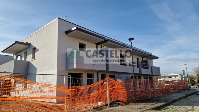 Campodarsego frazione a 3,5km dal centro paese e in zona tranquilla, ma di facile accesso alla ta...