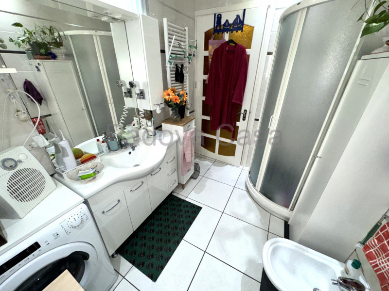 Nel cuore del quartiere di Pontevigodarzere, inserito in palazzina ben tenuta di poche unità abit...