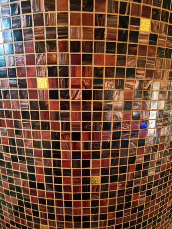 Proponiamo in vendita una prestigiosa e ricercata villa in stile classico di circa 400 mq, nuova ...