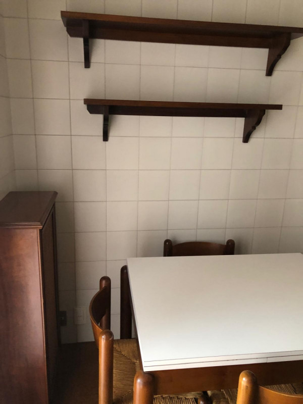 Sacra Famiglia affittasi a studenti/specializzandi referenziati signorile appartamento piano inte...