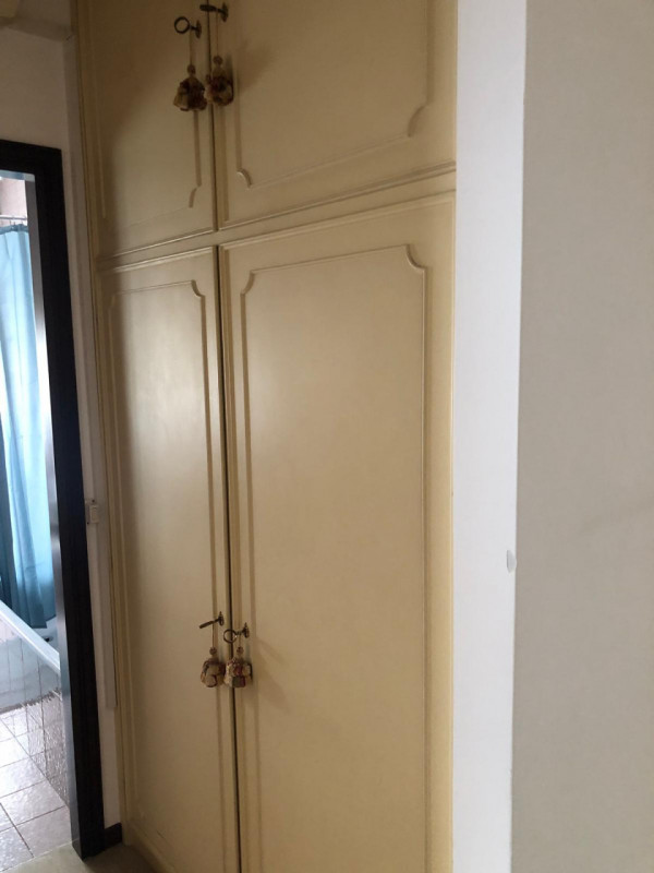 Sacra Famiglia affittasi a studenti/specializzandi referenziati signorile appartamento piano inte...