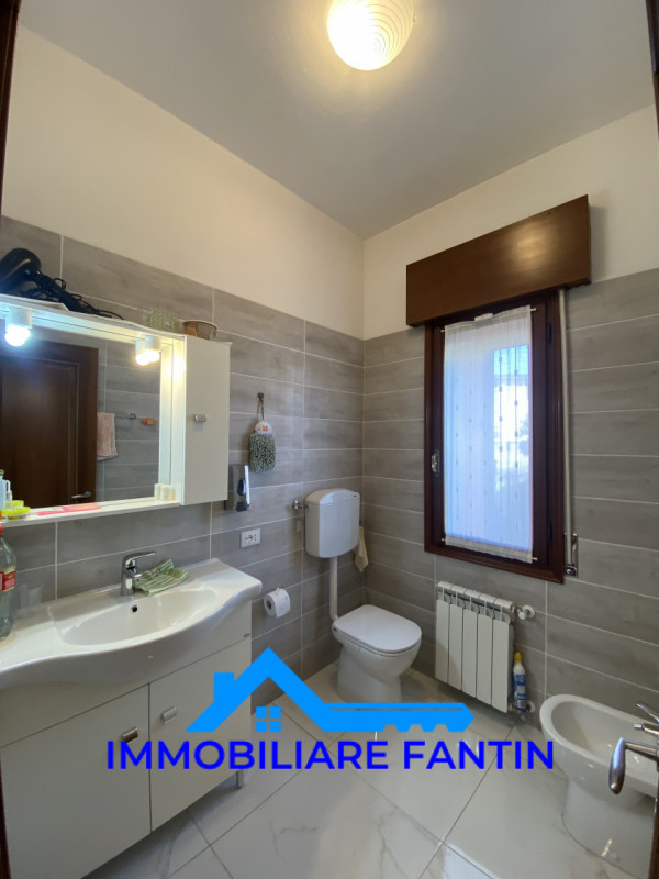 Rif RV7 Immobiliare Fantin, propone nel cuore del quartiere di San Zeno, villa singola completame...