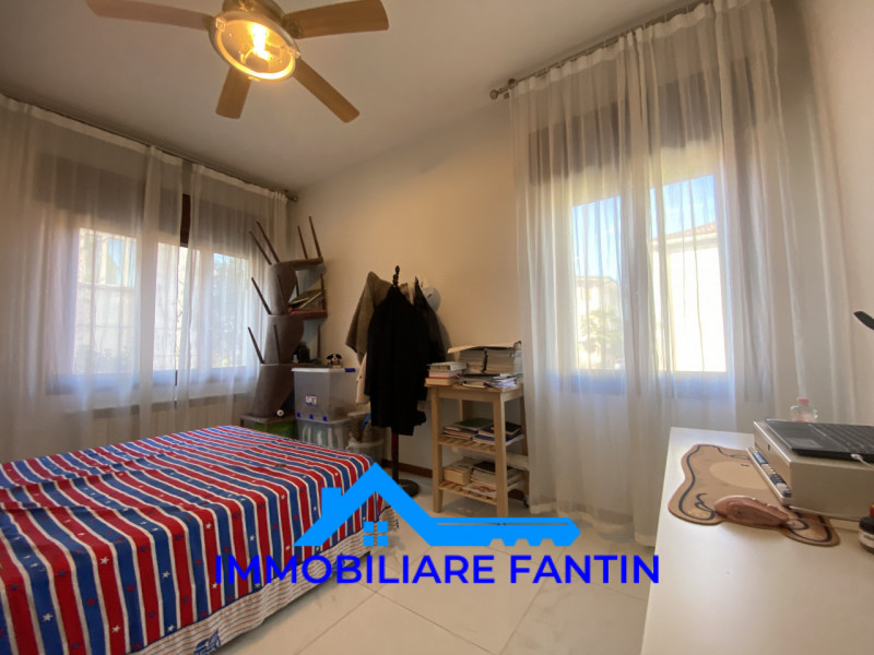 Rif RV7 Immobiliare Fantin, propone nel cuore del quartiere di San Zeno, villa singola completame...