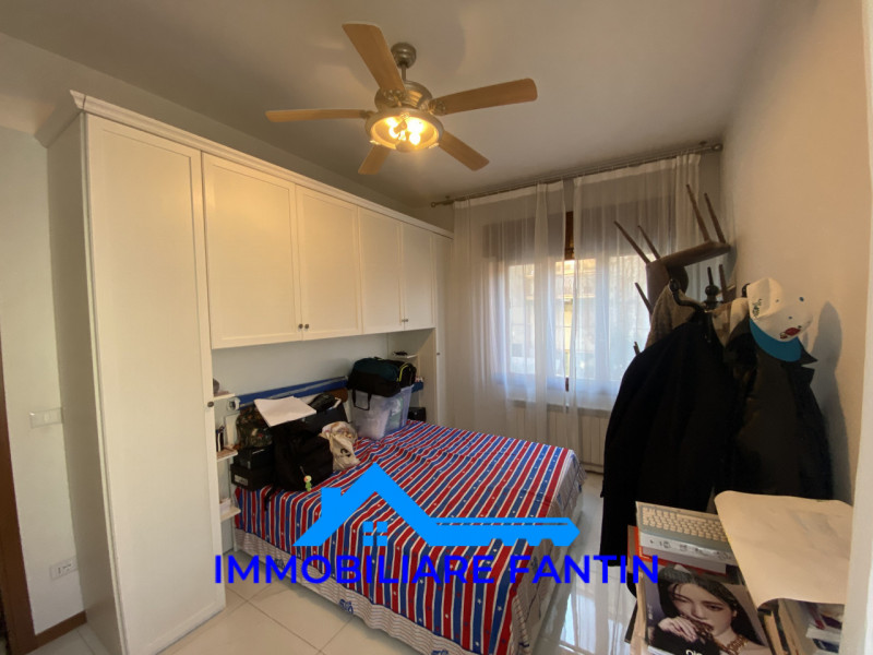 Rif RV7 Immobiliare Fantin, propone nel cuore del quartiere di San Zeno, villa singola completame...